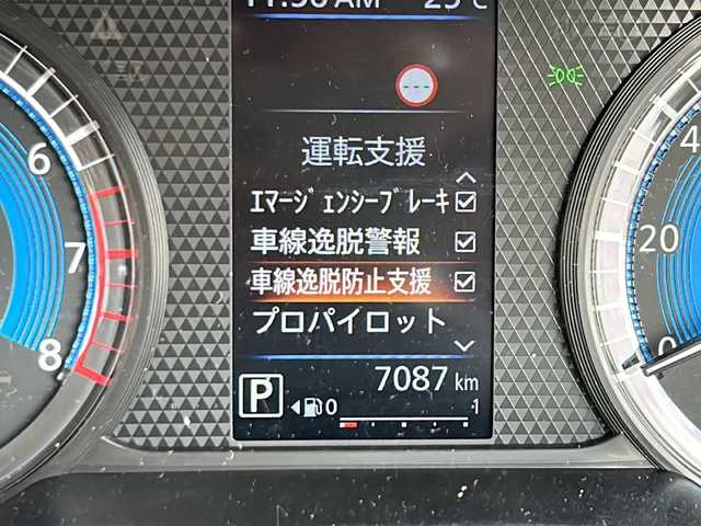 日産 デイズ HWS G ターボ プロパイロットED 静岡県 2023(令5)年 0.7万km ＬグリーンＭ 純正メモリナビ/・フルセグＴＶ/・Bluetooth/・HDMI/・AM/・FM/主要装備/・プロパイロット/・衝突軽減/・レーンキープ/・追従クルコン/・BSM/・コーナーセンサー前後/・全方位カメラ/・ドラレコ前/・ステアリングリモコン/・電動パーキングブレーキ/・オートホールド/・LEDヘッドライト/・オートハイビーム/・フォグランプ/・スマートキー/・プッシュスタート