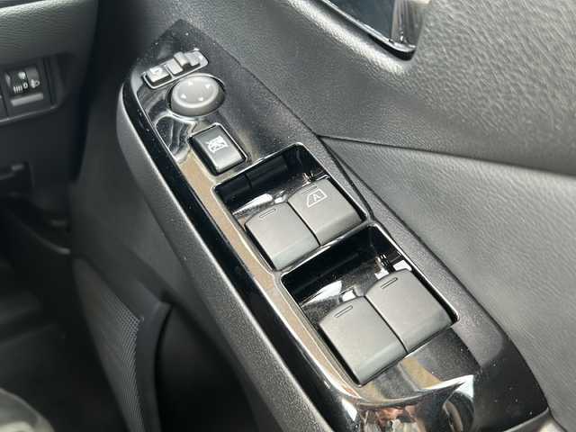 日産 デイズ HWS G ターボ プロパイロットED 静岡県 2023(令5)年 0.7万km ＬグリーンＭ 純正メモリナビ/・フルセグＴＶ/・Bluetooth/・HDMI/・AM/・FM/主要装備/・プロパイロット/・衝突軽減/・レーンキープ/・追従クルコン/・BSM/・コーナーセンサー前後/・全方位カメラ/・ドラレコ前/・ステアリングリモコン/・電動パーキングブレーキ/・オートホールド/・LEDヘッドライト/・オートハイビーム/・フォグランプ/・スマートキー/・プッシュスタート