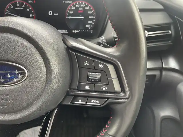 スバル レヴォーグ 1．8STIスポーツ EX 青森県 2020(令2)年 7万km クリスタルホワイトP ワンオーナー/4WD/ターボ/Apple Car Play/Android Auto/純正メモリナビ/ (フルセグTV/Bluetooth/DVD/USB)/バックカメラ/サイドカメラ/ETC/レザーシート/前席パワーシート【D席メモリ機能】/全席シートヒーター/パワーバックドア/アイサイトX/・全車速追従機能付クルーズコントロール/・プリクラッシュブレーキ/・アイサイトツーリングアシスト/・アクティブレーンキープ/・AT誤発進抑制制御/・AT誤後進抑制制御/・後退時ブレーキアシスト/・車線逸脱警報/・ふらつき警報/・先行車発進お知らせ/・スバルリヤビークルディテクション/・エマージェンシーレーンキープアシスト/・ドライバーモニタリングシステム/・アレイ式アダプティブドライビングビーム/横滑り防止装置/スマートキー/純正18インチアルミホイール/純正LEDヘッドライト/パドルシフト/スペアキー1本/保証書/取扱説明書