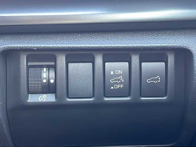 スバル レヴォーグ 1．8STIスポーツ EX 青森県 2020(令2)年 7万km クリスタルホワイトP ・4WD/・レザーシート/・ターボ/・純正メモリーナビ/・フルセグTV/BT/DVD/USB/・衝突軽減装置/・横滑り抑制装置/・レーンキープアシスト/・バック・サイドカメラ/・D＋N席シートヒーター/・D＋N席パワーシート/・パワーバックドア/・レーダークルーズコントロール/・オートライト/・オートハイビーム/・パドルシフト/・純正フロアマット/・LEDヘッドライト/・ETC/・ドライブレコーダー/・スペアキー/・純正AW18インチ/・保証書、取説