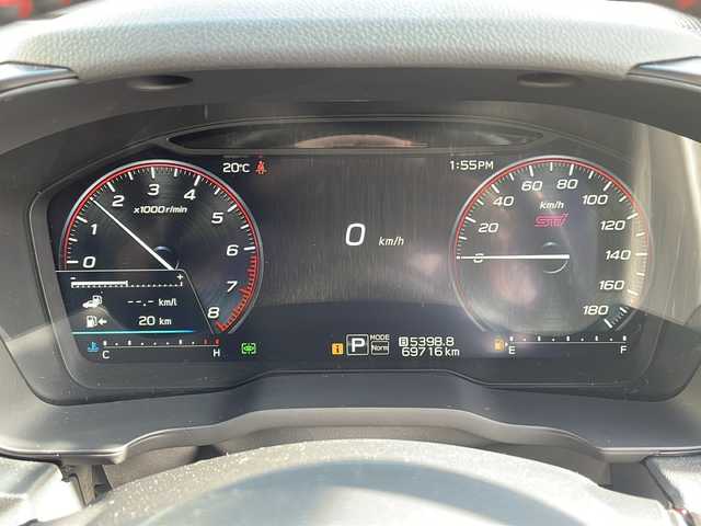 スバル レヴォーグ 1．8STIスポーツ EX 青森県 2020(令2)年 7万km クリスタルホワイトP ・4WD/・レザーシート/・ターボ/・純正メモリーナビ/・フルセグTV/BT/DVD/USB/・衝突軽減装置/・横滑り抑制装置/・レーンキープアシスト/・バック・サイドカメラ/・D＋N席シートヒーター/・D＋N席パワーシート/・パワーバックドア/・レーダークルーズコントロール/・オートライト/・オートハイビーム/・パドルシフト/・純正フロアマット/・LEDヘッドライト/・ETC/・ドライブレコーダー/・スペアキー/・純正AW18インチ/・保証書、取説