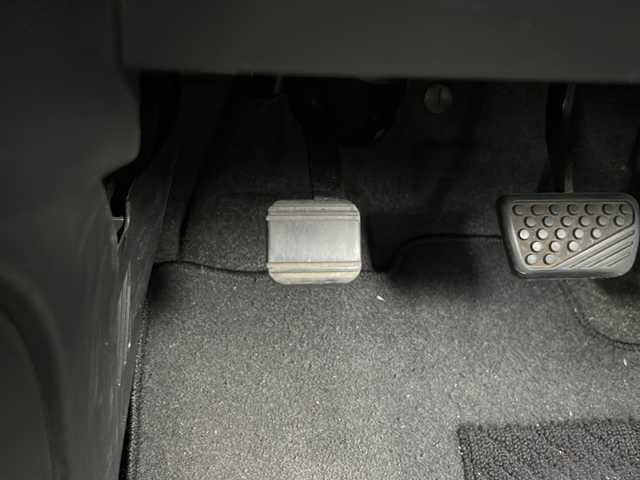 トヨタ ルーミー X S 千葉県 2018(平30)年 9.2万km ブライトシルバーM 純正SDナビ（NSCD-66）/BlueTooth接続/ワンセグテレビ/CD/SD/AUX/バックカメラ/衝突軽減ブレーキ/片側パワースライドドア/スタッドレスタイヤ（165/R65/14）/アイドリングストップ/プッシュスタート/スマートキー/ウォークスルー/ドライブレコーダー（HDR 203G）/ドアバイザー/ETC/純正フロアマット/取扱説明書/保証書