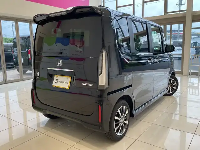 ホンダ Ｎ ＢＯＸ カスタム 埼玉県 2025(令7)年 0.1千km クリスタルブラックパール ホンダセンシング　/純正8インチメモリナビ/　　BT/フルセグ　/バックカメラ　/片側パワースライドドア /レーダークルーズコントロール/LEDオートライト /シートヒーター /純正14インチアルミホイール/電子パーキング /ステアリングスイッチ