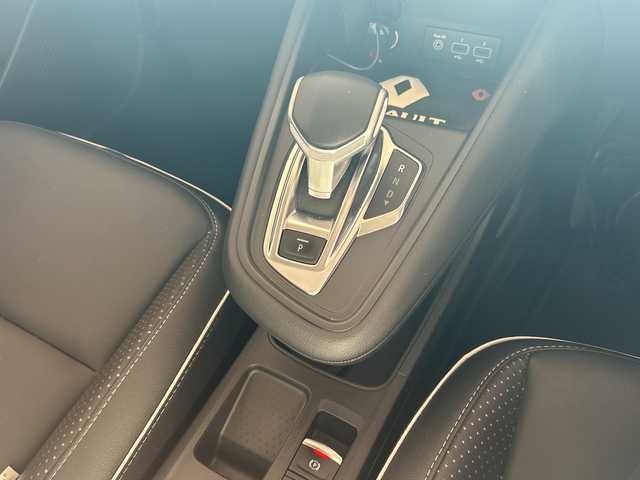 ルノー ルノー キャプチャー インテンス テックパック 愛知県 2022(令4)年 5.4万km 赤Ⅱ /カラーコード(XPA)/(ルージュフラムM+ノワールエトワールM)//ワンオーナー//純ディスプレイオーディオ/(Radio/Bluetooth/USB)/(AppleCarPlay/AndroidAuto)//黒レザーシート/(前席シートヒーター)/(D席パワーシート)//アラウンドビューカメラ//レーダークルーズコントロール//アクティブブレーキ//車間距離警告//標識認識//レーンキープアシスト//死角警告//コーナーセンサー//前後ドライブレコーダー//ＥＴＣ//パドルシフト//ステアリングヒーター//スマートキー//スペアキーx1//電動パーキングブレーキ//ＬＥＤヘッドライト