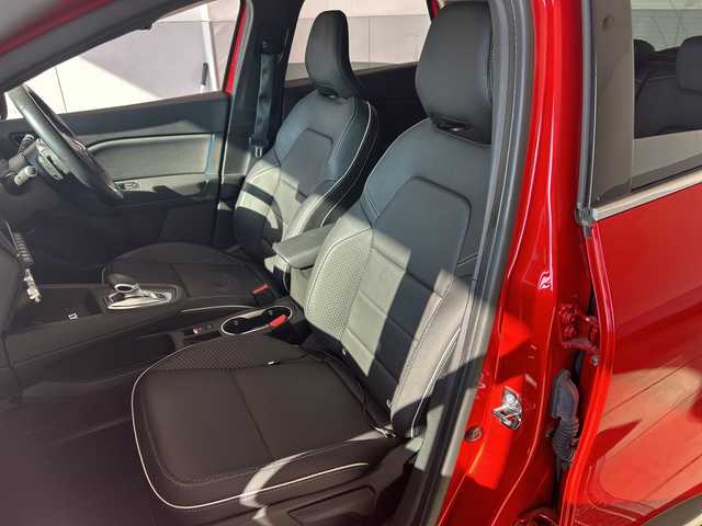 ルノー ルノー キャプチャー インテンス テックパック 愛知県 2022(令4)年 5.4万km 赤Ⅱ /カラーコード(XPA)/(ルージュフラムM+ノワールエトワールM)//ワンオーナー//純ディスプレイオーディオ/(Radio/Bluetooth/USB)/(AppleCarPlay/AndroidAuto)//黒レザーシート/(前席シートヒーター)/(D席パワーシート)//アラウンドビューカメラ//レーダークルーズコントロール//アクティブブレーキ//車間距離警告//標識認識//レーンキープアシスト//死角警告//コーナーセンサー//前後ドライブレコーダー//ＥＴＣ//パドルシフト//ステアリングヒーター//スマートキー//スペアキーx1//電動パーキングブレーキ//ＬＥＤヘッドライト