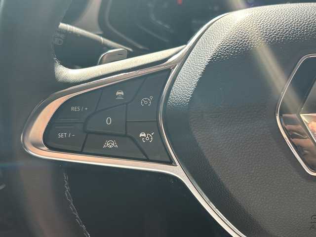 ルノー ルノー キャプチャー インテンス テックパック 愛知県 2022(令4)年 5.4万km 赤Ⅱ /カラーコード(XPA)/(ルージュフラムM+ノワールエトワールM)//ワンオーナー//純ディスプレイオーディオ/(Radio/Bluetooth/USB)/(AppleCarPlay/AndroidAuto)//黒レザーシート/(前席シートヒーター)/(D席パワーシート)//アラウンドビューカメラ//レーダークルーズコントロール//アクティブブレーキ//車間距離警告//標識認識//レーンキープアシスト//死角警告//コーナーセンサー//前後ドライブレコーダー//ＥＴＣ//パドルシフト//ステアリングヒーター//スマートキー//スペアキーx1//電動パーキングブレーキ//ＬＥＤヘッドライト