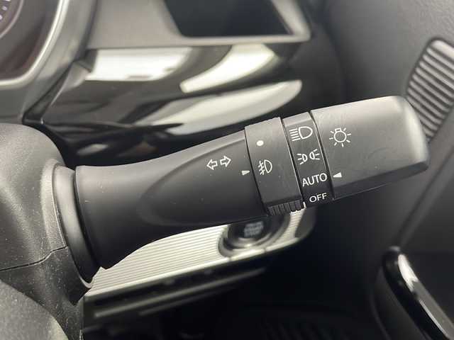 スズキ スペーシア カスタム HYBRID GS 千葉県 2019(平31)年 2.3万km スチールシルバーM デュアルセンサーブレーキサポート/純正メモリナビ/(CD/DVD/BT/フルセグ)/片側パワースライドドア/LEDオートライト/オートハイビーム/シートヒーター/純正14インチAW/バックソナー/ドライブレコーダー/レーンアシスト/ステアリングスイッチ/アイドリングストップ/横滑り防止装置/サイドエアバッグ/スマートキー