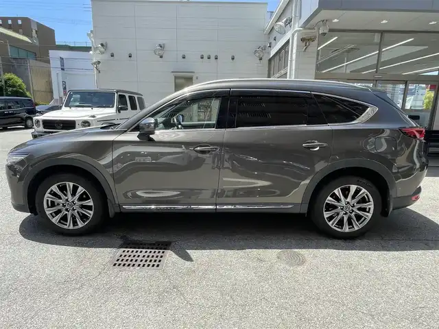 マツダ ＣＸ－８ 25T Lパッケージ 大阪府 2020(令2)年 5.3万km チタニウムフラッシュマイカ BOSEスピーカー/電動スライドガラスサンルーフ/ルーフレール/全方位カメラ/バックカメラ/フルセグテレビ　（CD／DVD／BT）/i-ACTIVSENSE/・アダプティブLEDヘッドライト/・交通標識認識システム/・ドライバーアテンションアラート/・レーンキープアシストシステム/・車線逸脱警報システム/・ブラインドスポット/・アドバンストスマートシティーブレーキサポート/・スマートシティブレーキサポート/・ヒルローンチアシスト/クルーズコントロール追従走行アリ/シートヒーター（1列目／2列目）/革巻きステアリング/ステアリングヒーター/前後ドライブレコーダー/ETC/USB（前席2個／2列目2個／3列目2個）/ISOFIX