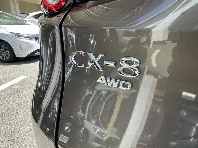 マツダ ＣＸ－８ 25T Lパッケージ 大阪府 2020(令2)年 5.3万km チタニウムフラッシュマイカ BOSEスピーカー/電動スライドガラスサンルーフ/ルーフレール/全方位カメラ/バックカメラ/フルセグテレビ　（CD／DVD／BT）/i-ACTIVSENSE/・アダプティブLEDヘッドライト/・交通標識認識システム/・ドライバーアテンションアラート/・レーンキープアシストシステム/・車線逸脱警報システム/・ブラインドスポット/・アドバンストスマートシティーブレーキサポート/・スマートシティブレーキサポート/・ヒルローンチアシスト/クルーズコントロール追従走行アリ/シートヒーター（1列目／2列目）/革巻きステアリング/ステアリングヒーター/前後ドライブレコーダー/ETC/USB（前席2個／2列目2個／3列目2個）/ISOFIX