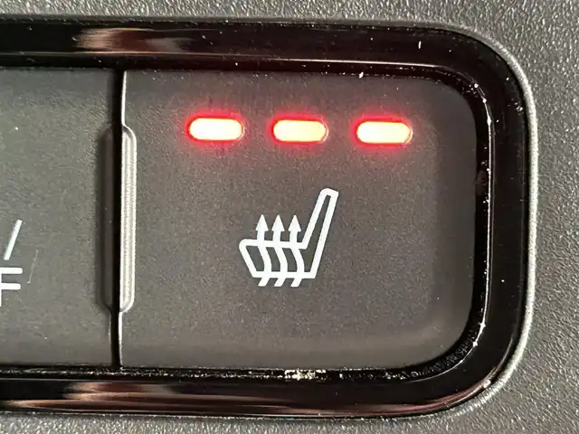 ホンダ ステップワゴン スパーダ eHEV プレミアムライン 愛知県 2022(令4)年 1.7万km トワイライトミストブラックパール 純正9インチナビ/（AM/FM/CD/DVD/USB/Bluetooth/フルセグTV）/両側電動スライドドア/ホンダセンシング/・レーダークルーズコントロール/・レーンキープアシスト/・ブラインドスポットモニター/・パーキングセンサー/・衝突軽減ブレーキ/・標識認識機能/アラウンドビューモニター/LEDヘッドライト/1列目・2列目シートヒーター/ETC/バックカメラ/ドライブレコーダー/ブラインドスポットモニター/電動リアゲート/プッシュスタート/コーナーセンサー/パドルシフト/2列目オットマン/スマートキー/ミュージックサーバー/ミュージックプレイヤー接続/オートライト