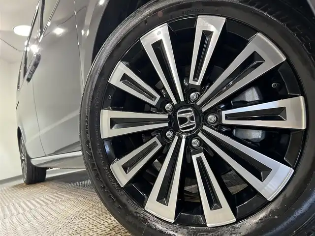 ホンダ ステップワゴン スパーダ eHEV プレミアムライン 愛知県 2022(令4)年 1.7万km トワイライトミストブラックパール 純正9インチナビ/（AM/FM/CD/DVD/USB/Bluetooth/フルセグTV）/両側電動スライドドア/ホンダセンシング/・レーダークルーズコントロール/・レーンキープアシスト/・ブラインドスポットモニター/・パーキングセンサー/・衝突軽減ブレーキ/・標識認識機能/アラウンドビューモニター/LEDヘッドライト/1列目・2列目シートヒーター/ETC/バックカメラ/ドライブレコーダー/ブラインドスポットモニター/電動リアゲート/プッシュスタート/コーナーセンサー/パドルシフト/2列目オットマン/スマートキー/ミュージックサーバー/ミュージックプレイヤー接続/オートライト