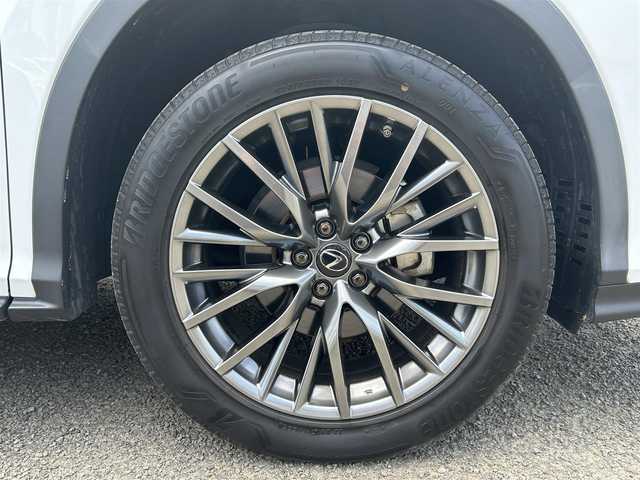 レクサス ＲＸ 450h Fスポーツ 宮城県 2020(令2)年 7.6万km ホワイトノーヴァガラスフレーク ワンオーナー/純正メーカーオプションナビ/フルセグTV/FM・AM/Bluetooth/AUX/CD・DVD/SD/サンルーフ/車外カメラ左側面/ヘッドアップディスプレイ/パワーシートDN席/全席シートヒーター/シートクーラーDN席/シートメモリー/ステアリングヒーター/パドルシフト/電動パーキングブレーキ/ブレーキホールド/電動リヤゲート/後席サンシェード/純正フロアマット/純正エンジンスターター/純正カードキー/ビルトインETC2.0/レーダークルーズコントロール/ブラインドスポットモニター/プリクラッシュセーフティ/レーントレーシングアシスト/横滑り防止