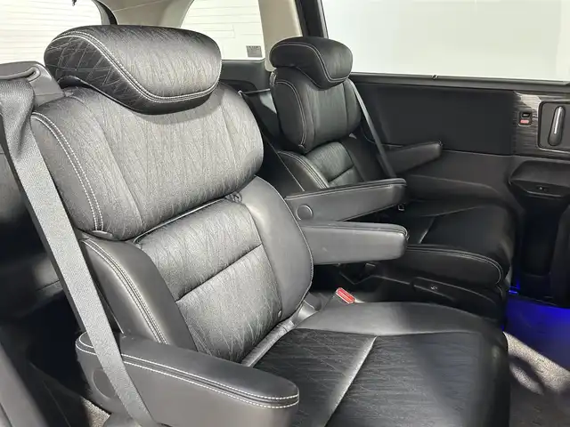 ホンダ オデッセイ アブソルート EX 大阪府 2014(平26)年 3.9万km クリスタルブラックパール 純正ナビ(フルセグ/DVD再生/Bluetooth) 360カメラ 後席モニター ETC 両側パワースライドドア ハーフレザー パワーシート オットマン クルコン BSM ワンオーナー