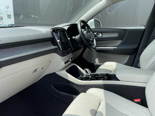 ボルボ ＸＣ４０ リチャージPHV T5 インスクリプション 長野県 2020(令2)年 3.5万km 白 純ナビ/革シート /BSM /ACC /AFS /純正19AW /全周囲カメラ /自動駐車 /自動発車 /サンルーフ/LEDヘッドライト /Pシート/シートヒーター(D/N)/スピーカー(harman/kardon)