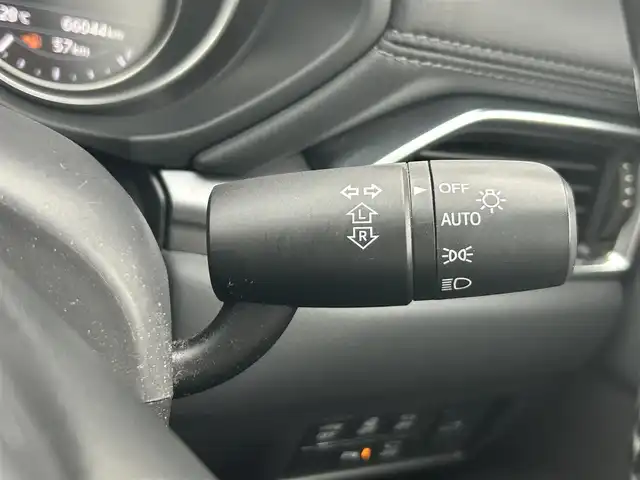 マツダ ＣＸ－５ XD プロアクティブ 岡山県 2017(平29)年 6.6万km スノーフレイクホワイトパールマイカ 衝突軽減ブレーキ/純正ナビ（AM.FM.BT.フルセグ.CDDVD）/バックビューモニター/アイドリングストップ/コーナーセンサー/レーンディパーチャアラート/アダプティブクルーズコントロール/ステアリングヒーター/シートヒーター/パワーバックドア/電子パーキングシステム/ドライブレコーダー/純正19インチアルミホイール/プッシュスタート/スマートキー