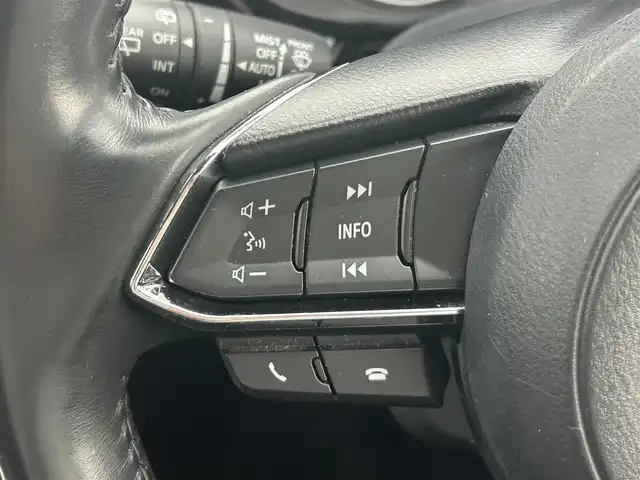 マツダ ＣＸ－５ XD プロアクティブ 岡山県 2017(平29)年 6.6万km スノーフレイクホワイトパールマイカ 衝突軽減ブレーキ/純正ナビ（AM.FM.BT.フルセグ.CDDVD）/バックビューモニター/アイドリングストップ/コーナーセンサー/レーンディパーチャアラート/アダプティブクルーズコントロール/ステアリングヒーター/シートヒーター/パワーバックドア/電子パーキングシステム/ドライブレコーダー/純正19インチアルミホイール/プッシュスタート/スマートキー