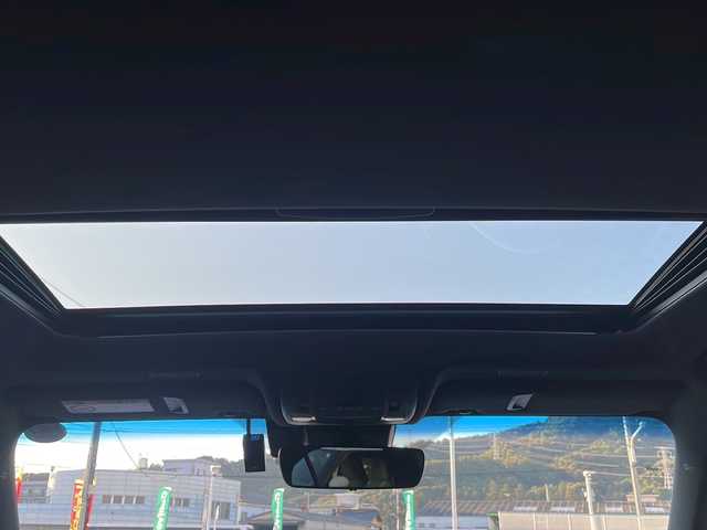 レクサス ＥＳ 300h Fスポーツ 広島県 2020(令2)年 10.4万km ホワイトノーヴァガラスフレーク 禁煙/黒革シート/レクサスセーフティ/・プリクラッシュセーフティ/・レーンディパーチャーアラート/・レーントレーシングアシスト/・オートマチックハイビーム/・先行車発進告知/・ロードサインアシスト/BSM/クリアランスソナー/ヘッドアップディスプレイ/サンルーフ/純正ナビ/・フルセグ/CD/DVD/Blu-ray/BT/・USB/AUX/SD/サウンドトラック/AppleCarPlay/バックカメラ/革巻きステアリング/ステアリングスイッチ/ステアリングヒーター/オートライト/シートヒーター／ベンチレーション/純正ドライブレコーダー（DRT-H68A）/ＥＴＣ２．０/３眼ＬＥＤヘッドライト/シーケンシャルターンランプ/パワーシート/シートメモリー/純正フロアマット/ナンバーフレーム/カードキー/純正19インチアルミホイール