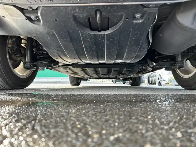 ホンダ ヴェゼル ハイブリッド X ホンダセンシング 宮城県 2019(令1)年 1.9万km オーロラアメジストメタリック ホンダセンシング/●衝突軽減ブレーキ〈CMBS〉/●誤発進抑制機能/●歩行者事故低減ステアリング/●路外逸脱抑制機能/●ACC〈アダプティブ・クルーズ・コントロール〉/●LKAS〈車線維持支援システム〉/●先行車発進お知らせ機能/●標識認識機能/純正ナビ（VXM-194VFi）/・CD/DVD/・Bluetooth/・フルセグTV/・USB/HDMI/バックカメラ/ビルトインETC/ドライブレコーダー/革巻きステアリング/パドルシフト/ステアリングスイッチ/電動パーキングブレーキ/ブレーキホールド/LEDヘッドランプ/フォグランプ/オートライト/スマートキー＆プッシュスタート/スペアキー/純正エンジンスターター/電動格納ミラー/純正16インチアルミホイール/純正フロアマット/ドアバイザー/W/サイド/カーテンエアバッグ