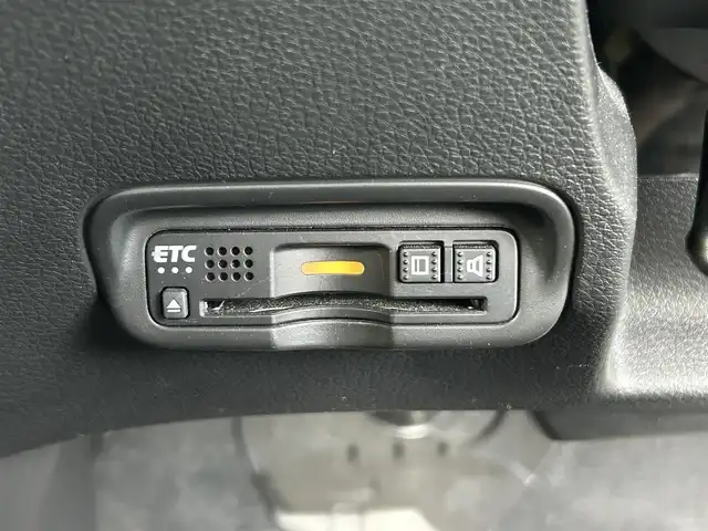 ホンダ ヴェゼル ハイブリッド X ホンダセンシング 宮城県 2019(令1)年 1.9万km オーロラアメジストメタリック ホンダセンシング/●衝突軽減ブレーキ〈CMBS〉/●誤発進抑制機能/●歩行者事故低減ステアリング/●路外逸脱抑制機能/●ACC〈アダプティブ・クルーズ・コントロール〉/●LKAS〈車線維持支援システム〉/●先行車発進お知らせ機能/●標識認識機能/純正ナビ（VXM-194VFi）/・CD/DVD/・Bluetooth/・フルセグTV/・USB/HDMI/バックカメラ/ビルトインETC/ドライブレコーダー/革巻きステアリング/パドルシフト/ステアリングスイッチ/電動パーキングブレーキ/ブレーキホールド/LEDヘッドランプ/フォグランプ/オートライト/スマートキー＆プッシュスタート/スペアキー/純正エンジンスターター/電動格納ミラー/純正16インチアルミホイール/純正フロアマット/ドアバイザー/W/サイド/カーテンエアバッグ