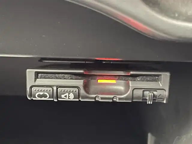 日産 ノート X 熊本県 2019(令1)年 2.5万km 黒 純正ナビMJ119D-W（ＣＤ・ＤＶＤ・フルセグ・ＢＴ）/バックカメラ　/ＥＴＣ　/前後クリアランスソナー　/エマージェンシーブレーキ　/レーンキープアシスト　/横滑り防止　/アイドリングストップ　/社外フロアマット　/電動格納ミラー/オートライト/スマートキー/プッシュスタート/スペアキー1本