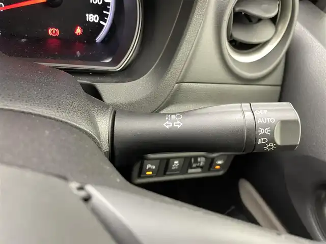 日産 ノート X 熊本県 2019(令1)年 2.5万km 黒 純正ナビMJ119D-W（ＣＤ・ＤＶＤ・フルセグ・ＢＴ）/バックカメラ　/ＥＴＣ　/前後クリアランスソナー　/エマージェンシーブレーキ　/レーンキープアシスト　/横滑り防止　/アイドリングストップ　/社外フロアマット　/電動格納ミラー/オートライト/スマートキー/プッシュスタート/スペアキー1本