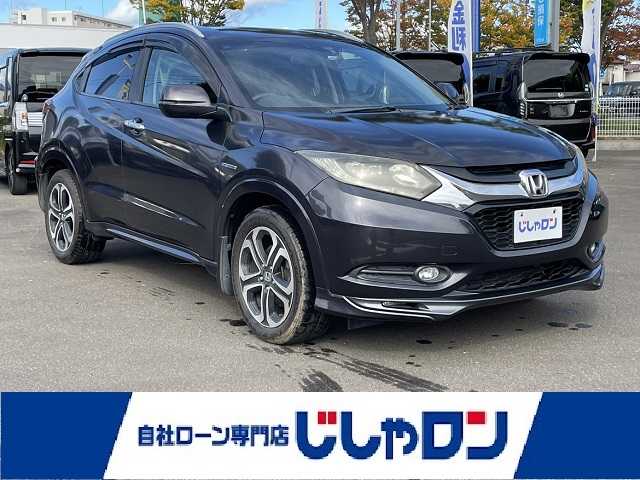 ホンダ ヴェゼル ハイブリッド 宮城県 2014(平26)年 9.7万km ルーセブラックM (株)IDOMが運営する【じしゃロン仙台店】の自社ローン専用車両になりますこちらは現金またはオートローンご利用時の価格です。自社ローンご希望の方は別途その旨お申付け下さい/carozzeriaナビ/フルセグ（走行中視聴可能）/Bluetooth/ドラレコ/ETC/LEDヘッドライト/ハーフレザー/フロアマット→無限