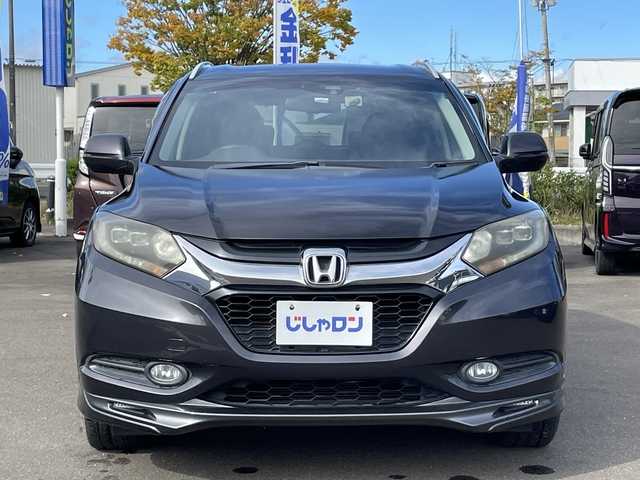 ホンダ ヴェゼル ハイブリッド 宮城県 2014(平26)年 9.7万km ルーセブラックM (株)IDOMが運営する【じしゃロン仙台店】の自社ローン専用車両になりますこちらは現金またはオートローンご利用時の価格です。自社ローンご希望の方は別途その旨お申付け下さい/carozzeriaナビ/フルセグ（走行中視聴可能）/Bluetooth/ドラレコ/ETC/LEDヘッドライト/ハーフレザー/フロアマット→無限