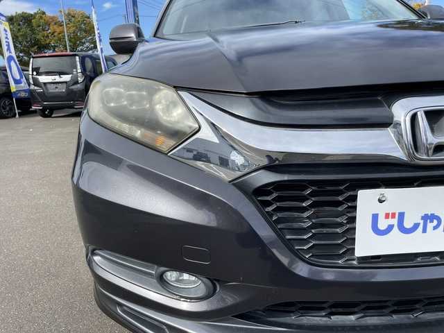 ホンダ ヴェゼル ハイブリッド 宮城県 2014(平26)年 9.7万km ルーセブラックM (株)IDOMが運営する【じしゃロン仙台店】の自社ローン専用車両になりますこちらは現金またはオートローンご利用時の価格です。自社ローンご希望の方は別途その旨お申付け下さい/carozzeriaナビ/フルセグ（走行中視聴可能）/Bluetooth/ドラレコ/ETC/LEDヘッドライト/ハーフレザー/フロアマット→無限