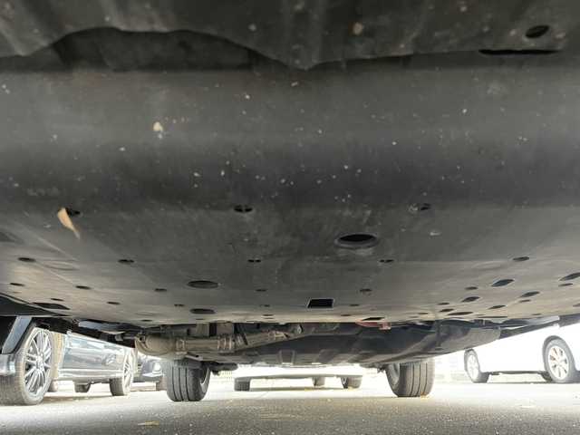 ホンダ ヴェゼル ハイブリッド 宮城県 2014(平26)年 9.7万km ルーセブラックM (株)IDOMが運営する【じしゃロン仙台店】の自社ローン専用車両になりますこちらは現金またはオートローンご利用時の価格です。自社ローンご希望の方は別途その旨お申付け下さい/carozzeriaナビ/フルセグ（走行中視聴可能）/Bluetooth/ドラレコ/ETC/LEDヘッドライト/ハーフレザー/フロアマット→無限