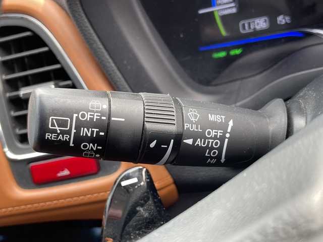 ホンダ ヴェゼル ハイブリッド 宮城県 2014(平26)年 9.7万km ルーセブラックM (株)IDOMが運営する【じしゃロン仙台店】の自社ローン専用車両になりますこちらは現金またはオートローンご利用時の価格です。自社ローンご希望の方は別途その旨お申付け下さい/carozzeriaナビ/フルセグ（走行中視聴可能）/Bluetooth/ドラレコ/ETC/LEDヘッドライト/ハーフレザー/フロアマット→無限