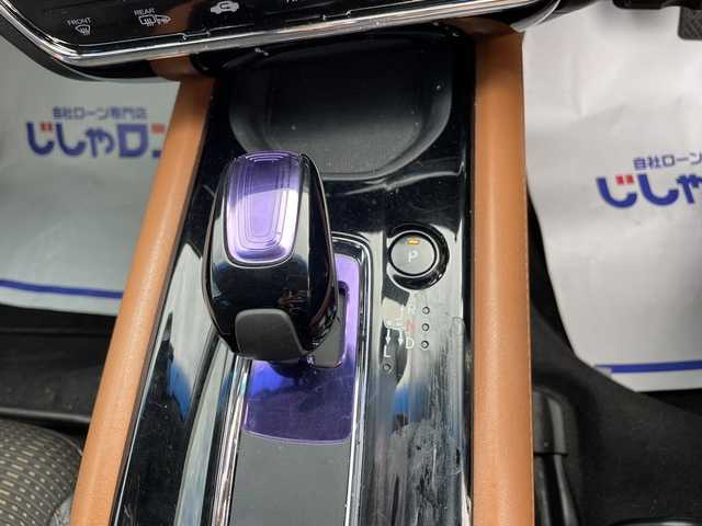 ホンダ ヴェゼル ハイブリッド 宮城県 2014(平26)年 9.7万km ルーセブラックM (株)IDOMが運営する【じしゃロン仙台店】の自社ローン専用車両になりますこちらは現金またはオートローンご利用時の価格です。自社ローンご希望の方は別途その旨お申付け下さい/carozzeriaナビ/フルセグ（走行中視聴可能）/Bluetooth/ドラレコ/ETC/LEDヘッドライト/ハーフレザー/フロアマット→無限