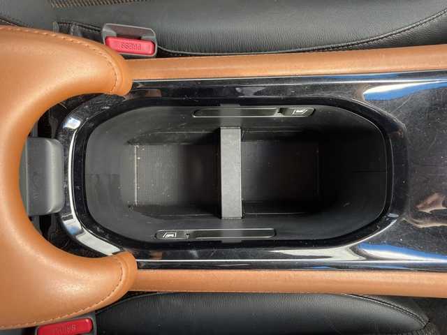 ホンダ ヴェゼル ハイブリッド 宮城県 2014(平26)年 9.7万km ルーセブラックM (株)IDOMが運営する【じしゃロン仙台店】の自社ローン専用車両になりますこちらは現金またはオートローンご利用時の価格です。自社ローンご希望の方は別途その旨お申付け下さい/carozzeriaナビ/フルセグ（走行中視聴可能）/Bluetooth/ドラレコ/ETC/LEDヘッドライト/ハーフレザー/フロアマット→無限