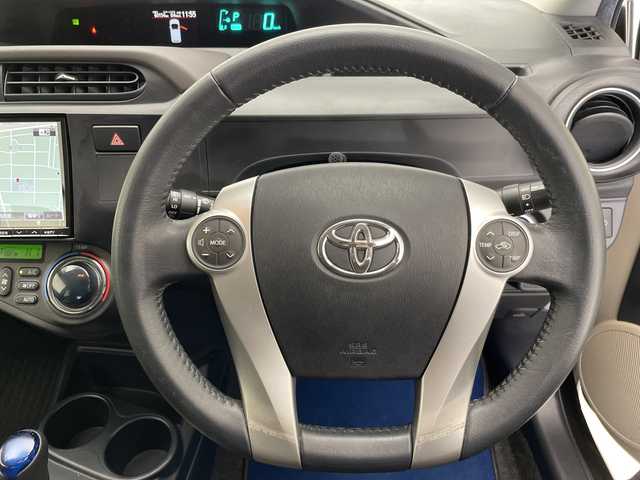 トヨタ アクア G 愛知県 2012(平24)年 6.1万km ブラックマイカ モデリスタエアロ/ALPINE8型ナビ/バックカメラ/シートヒーター/LEDヘッドライト/オートライト/ETC/フルセグ/CD DVD/Bluetooth/ステアリングスイッチ/スマートキー/プッシュスタート