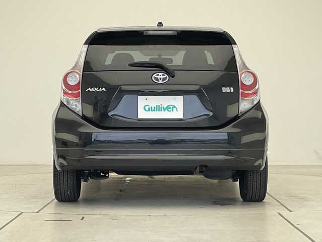 トヨタ アクア G 愛知県 2012(平24)年 6.1万km ブラックマイカ モデリスタエアロ/ALPINE8型ナビ/バックカメラ/シートヒーター/LEDヘッドライト/オートライト/ETC/フルセグ/CD DVD/Bluetooth/ステアリングスイッチ/スマートキー/プッシュスタート