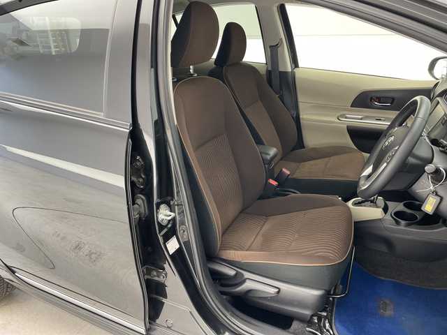 トヨタ アクア G 愛知県 2012(平24)年 6.1万km ブラックマイカ モデリスタエアロ/ALPINE8型ナビ/バックカメラ/シートヒーター/LEDヘッドライト/オートライト/ETC/フルセグ/CD DVD/Bluetooth/ステアリングスイッチ/スマートキー/プッシュスタート