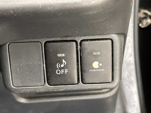 トヨタ アクア G 愛知県 2012(平24)年 6.1万km ブラックマイカ モデリスタエアロ/ALPINE8型ナビ/バックカメラ/シートヒーター/LEDヘッドライト/オートライト/ETC/フルセグ/CD DVD/Bluetooth/ステアリングスイッチ/スマートキー/プッシュスタート