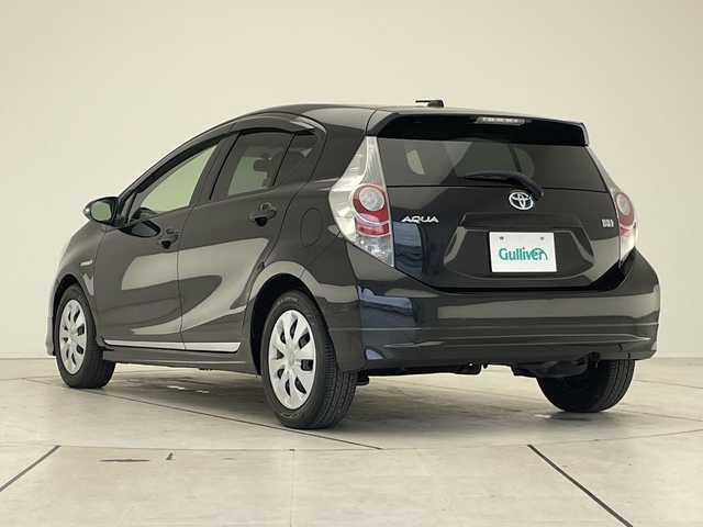 トヨタ アクア G 愛知県 2012(平24)年 6.1万km ブラックマイカ モデリスタエアロ/ALPINE8型ナビ/バックカメラ/シートヒーター/LEDヘッドライト/オートライト/ETC/フルセグ/CD DVD/Bluetooth/ステアリングスイッチ/スマートキー/プッシュスタート