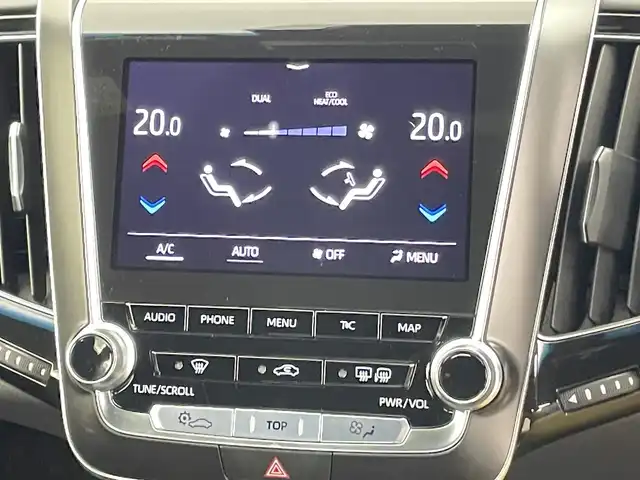 トヨタ クラウン ハイブリッド RS 千葉県 2019(令1)年 6.7万km ホワイトパールクリスタルシャイン 禁煙車/トヨタセーフティセンス/・レーダークルーズコントロール/・ブラインドスポットモニター/・ヘッドアップディスプレイ/・プリクラッシュセーフティ/・プリクラッシュセーフティブレーキ/・クリアランスソナー/・パーキングアシスト/純正メモリナビ/・CD/DVD/USB/Bluetooth/フルセグTV/・全方位カメラ/・ビルトインETC２.０/皮巻きステアリング/・ステアリングスイッチ/・ステアリングヒーター/DNパワーシート/・DNシートヒーター/・D席メモリ付き/MT付きAT/純正フロアマット/純正18インチAW/オートライト/・オートマチックハイビーム/・LEDヘッドライト/・LEDフォグランプ