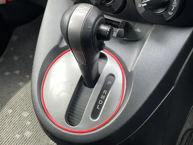 マツダ デミオ 13C－V スマートエディション 千葉県 2012(平24)年 4.7万km ブリリアントブラック 純正SDナビゲーション/（CD/DVD/SD/ラジオ）/バックカメラ/ETC/ステアリングスイッチ/社外LEDヘッドライト/社外LEDフォグライト/ドアバイザー/電格ミラー/純正フロアマット/純正サマー（タイヤ積込ホイールキャップ付き）