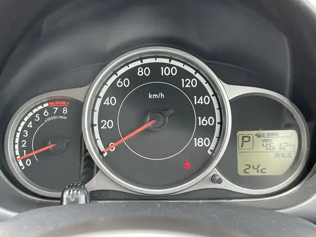 マツダ デミオ 13C－V スマートエディション 千葉県 2012(平24)年 4.7万km ブリリアントブラック 純正SDナビゲーション/（CD/DVD/SD/ラジオ）/バックカメラ/ETC/ステアリングスイッチ/社外LEDヘッドライト/社外LEDフォグライト/ドアバイザー/電格ミラー/純正フロアマット/純正サマー（タイヤ積込ホイールキャップ付き）