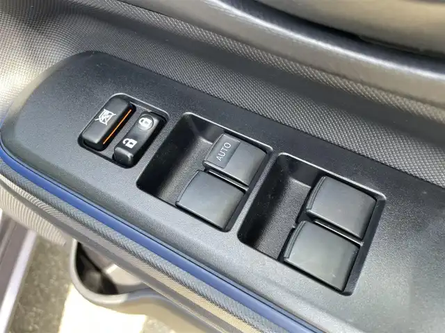 トヨタ アクア S 石川県 2015(平27)年 8.8万km ダークバイオレットマイカメタリック 純正メモリーナビ/フルセグTV/バックカメラ/ETC/ドライブレコーダー/スマートキー/プッシュスタート/シートヒーター/オートライト/オートエアコン/電動ミラー/保証書