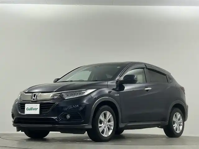 ホンダ ヴェゼル ハイブリッド X ホンダセンシング 埼玉県 2020(令2)年 5.1万km ミッドナイトブルービームM 純正８型ナビ　バックカメラ　Ｂｌｕｅｔｏｏｔｈ　ＨＤＭＩ　フルセグＴＶ　カロッツェリア９型リアモニター 追従クルコン レーンアシスト 前後ドライブレコーダー スペアキー パドルシフト