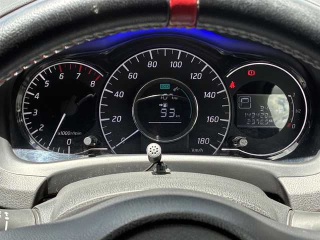 日産 ノート ニスモ 熊本県 2015(平27)年 14.4万km ブリリアントホワイトパール 社外ディスプレイオーディオ/【ＡＭ／ＦＭ／ＣＤ／ＤＶＤ／ＢＴ】/ＥＴＣ/アイドリングストップ/ｎｉｓｍｏ専用シート/オートライト/ＬＥＤヘッドライト/フォグランプ/スマートキー/プッシュスタート/純正フロアマット/純正16インチAW/取扱説明書/保証書