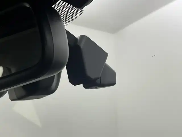 スバル レヴォーグ 1．8GT－H EX 福岡県 2021(令3)年 2.1万km クリスタルブラックシリカ 純正１１．６インチナビ　/バック／サイドカメラ　/ＥＴＣ　/前方ドラレコ　/レーダークルコン　/コーナーセンサー　/衝突軽減ブレーキ　/レーンキープ　/パドルシフト　/パワーシート/全席シートヒーター　/パワーバックドア　/純正１８インチＡＷ