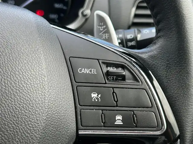 三菱 エクリプス クロス ＰＨＥＶ P 宮城県 2020(令2)年 8.3万km ホワイトダイヤモンド e-アシスト/・衝突被害軽減ブレーキシステム/・車線逸脱警報システム/・レーダークルーズコントロール/・オートマチックハイビーム/・誤発進抑制機能/・後側方車両検知警報システム/・後退時車両検知警報システム/スマートフォン連携ナビゲーション/・Bluetooth/・フルセグTV/マルチアラウンドモニター/ETC/AC100V/1500W電源/ヘッドアップディスプレイ/ハーフレザーシート/パワーシート/シートヒーター/ステアリングヒーター/LEDヘッドランプ/LEDフロントフォグランプ/オートライト/スマートキー＆プッシュスタート/電動格納ミラー/純正１８インチアルミホイール/純正フロアマット/スペアキー