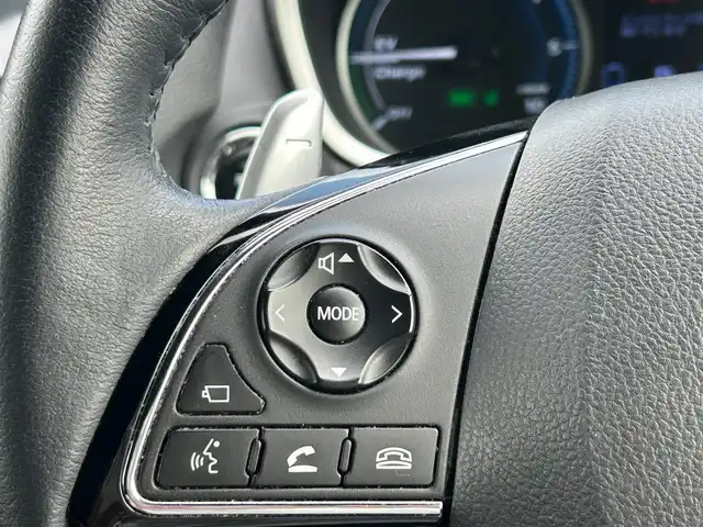 三菱 エクリプス クロス ＰＨＥＶ P 宮城県 2020(令2)年 8.3万km ホワイトダイヤモンド e-アシスト/・衝突被害軽減ブレーキシステム/・車線逸脱警報システム/・レーダークルーズコントロール/・オートマチックハイビーム/・誤発進抑制機能/・後側方車両検知警報システム/・後退時車両検知警報システム/スマートフォン連携ナビゲーション/・Bluetooth/・フルセグTV/マルチアラウンドモニター/ETC/AC100V/1500W電源/ヘッドアップディスプレイ/ハーフレザーシート/パワーシート/シートヒーター/ステアリングヒーター/LEDヘッドランプ/LEDフロントフォグランプ/オートライト/スマートキー＆プッシュスタート/電動格納ミラー/純正１８インチアルミホイール/純正フロアマット/スペアキー