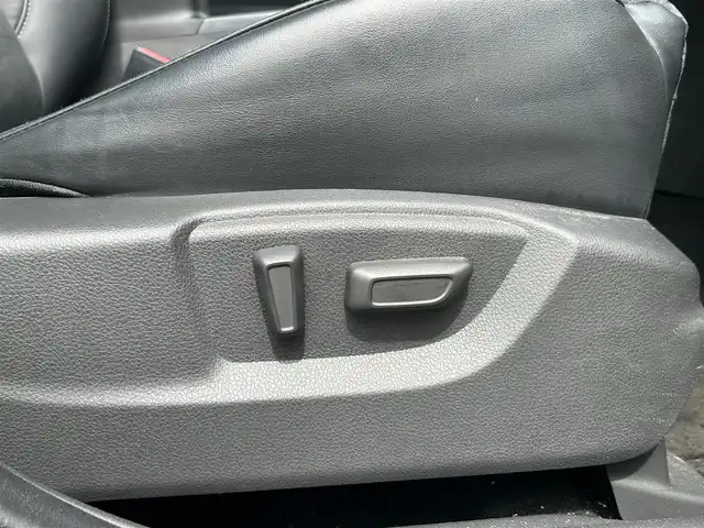 三菱 エクリプス クロス ＰＨＥＶ P 宮城県 2020(令2)年 8.3万km ホワイトダイヤモンド e-アシスト/・衝突被害軽減ブレーキシステム/・車線逸脱警報システム/・レーダークルーズコントロール/・オートマチックハイビーム/・誤発進抑制機能/・後側方車両検知警報システム/・後退時車両検知警報システム/スマートフォン連携ナビゲーション/・Bluetooth/・フルセグTV/マルチアラウンドモニター/ETC/AC100V/1500W電源/ヘッドアップディスプレイ/ハーフレザーシート/パワーシート/シートヒーター/ステアリングヒーター/LEDヘッドランプ/LEDフロントフォグランプ/オートライト/スマートキー＆プッシュスタート/電動格納ミラー/純正１８インチアルミホイール/純正フロアマット/スペアキー
