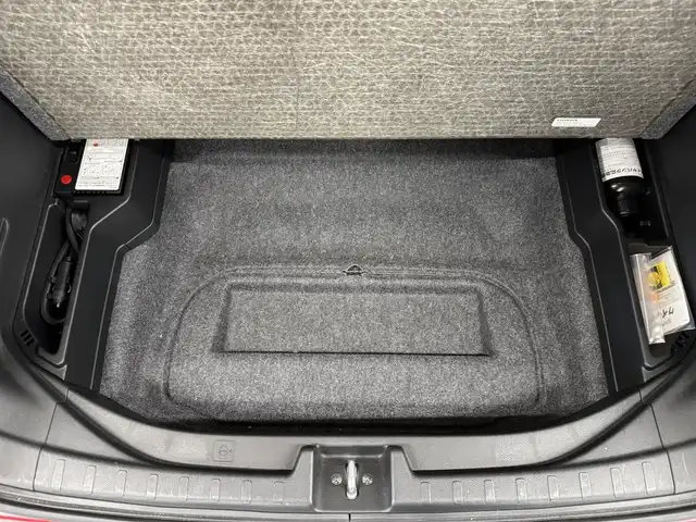 ホンダ Ｎ ＯＮＥ G ローダウン 三重県 2017(平29)年 6.7万km ミラノレッド ガソリン/FF/インパネCVT/ケンウッド 7インチ『彩速ナビ』 MDV-S707/（AM/FM/CD/DVD/iPod/USB/SD/内蔵メモリ/TV/Bluetooth/SMART USEN）/バックカメラ/ETC/安全/・VSA（ABS・横滑り抑制・TCS）/・運転席・助手席エアバッグ/など/装備/・オートエアコン/・オートライト/・キセノンヘッドライト/・ステアリングスイッチ/・ECONスイッチ/・プッシュスタート/・スマートキーx2/・電動格納ドアミラー/・純正14inAW/・2トーン外装色『ミラノレッド＆ブラック』［R81E］/など