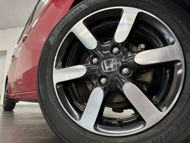 ホンダ Ｎ ＯＮＥ G ローダウン 三重県 2017(平29)年 6.7万km ミラノレッド ガソリン/FF/インパネCVT/ケンウッド 7インチ『彩速ナビ』 MDV-S707/（AM/FM/CD/DVD/iPod/USB/SD/内蔵メモリ/TV/Bluetooth/SMART USEN）/バックカメラ/ETC/安全/・VSA（ABS・横滑り抑制・TCS）/・運転席・助手席エアバッグ/など/装備/・オートエアコン/・オートライト/・キセノンヘッドライト/・ステアリングスイッチ/・ECONスイッチ/・プッシュスタート/・スマートキーx2/・電動格納ドアミラー/・純正14inAW/・2トーン外装色『ミラノレッド＆ブラック』［R81E］/など