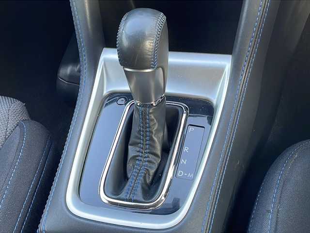 スバル レヴォーグ 1．6GT－S アイサイト 青森県 2014(平26)年 6.5万km クリスタルホワイトP 4WD/純正SDナビ・フルセグTV/CD・DVD・SD/バックカメラ/前席パワーシート/アイサイトver3/プリクラッシュブレーキ/追従クルーズコントロール/アクティブレーンキープ/サイド・カーテンエアバッグ/パドルシフト/ビルトインETC/前方ドライブレコーダー/純正フロアマット/LEDヘッドライト/フォグランプ/リアフォグランプ/社外17インチアルミ